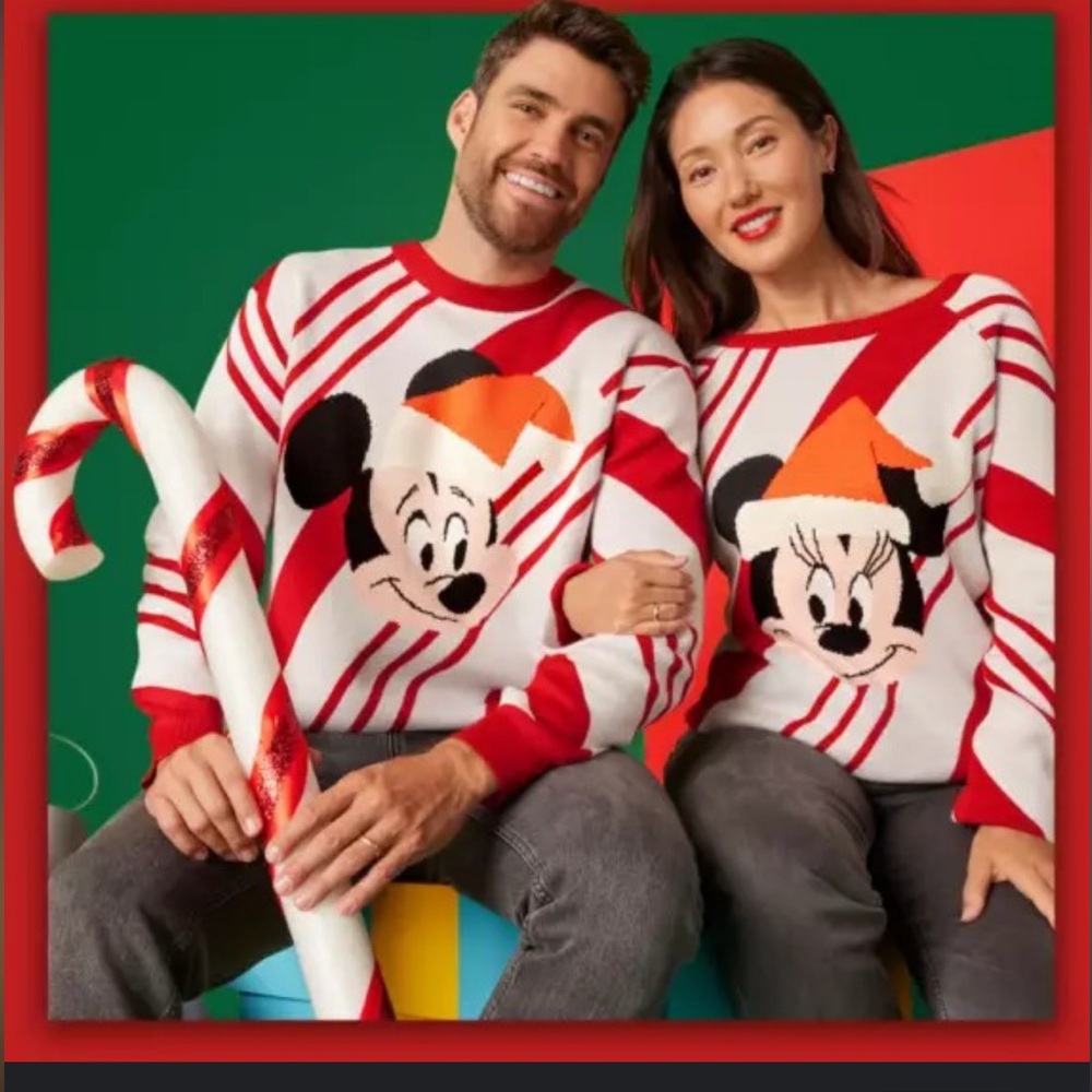 Disney holiday Minnie sweater